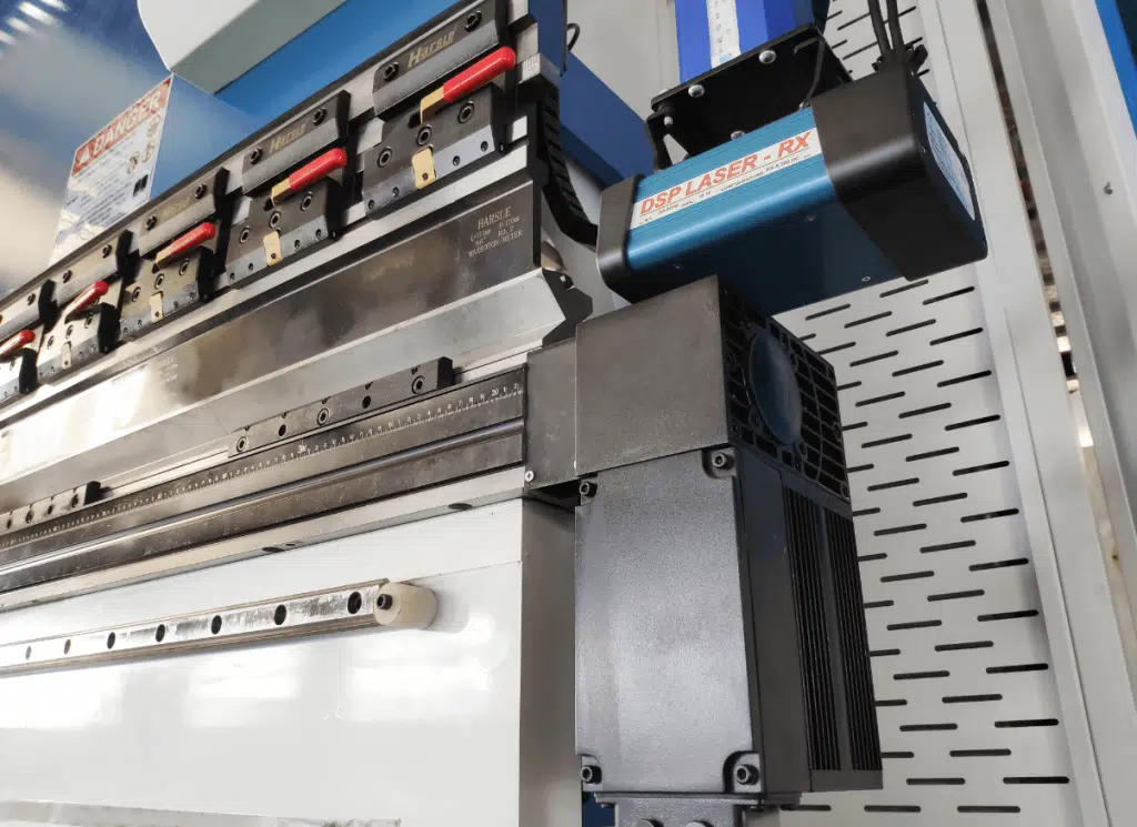Ultimate Revelation of Press Brake Machine Crowning Device 4 CNC Press Brake Machine With Mechanical Crowning