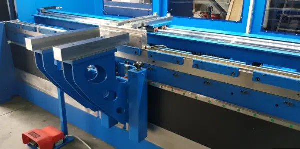 6 Factors For Choosing Right Press Brake Machine 4 Right Press Brake Machine