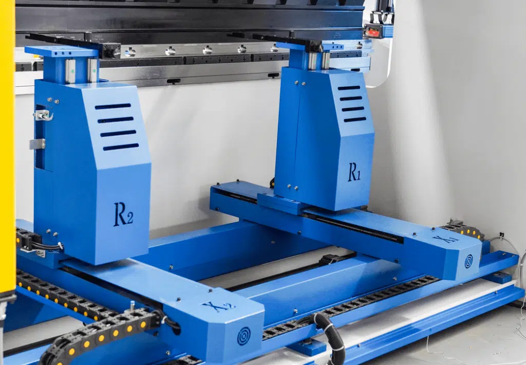 4 Things About Nice High Bending Accuracy 6 CNC Back Gauge