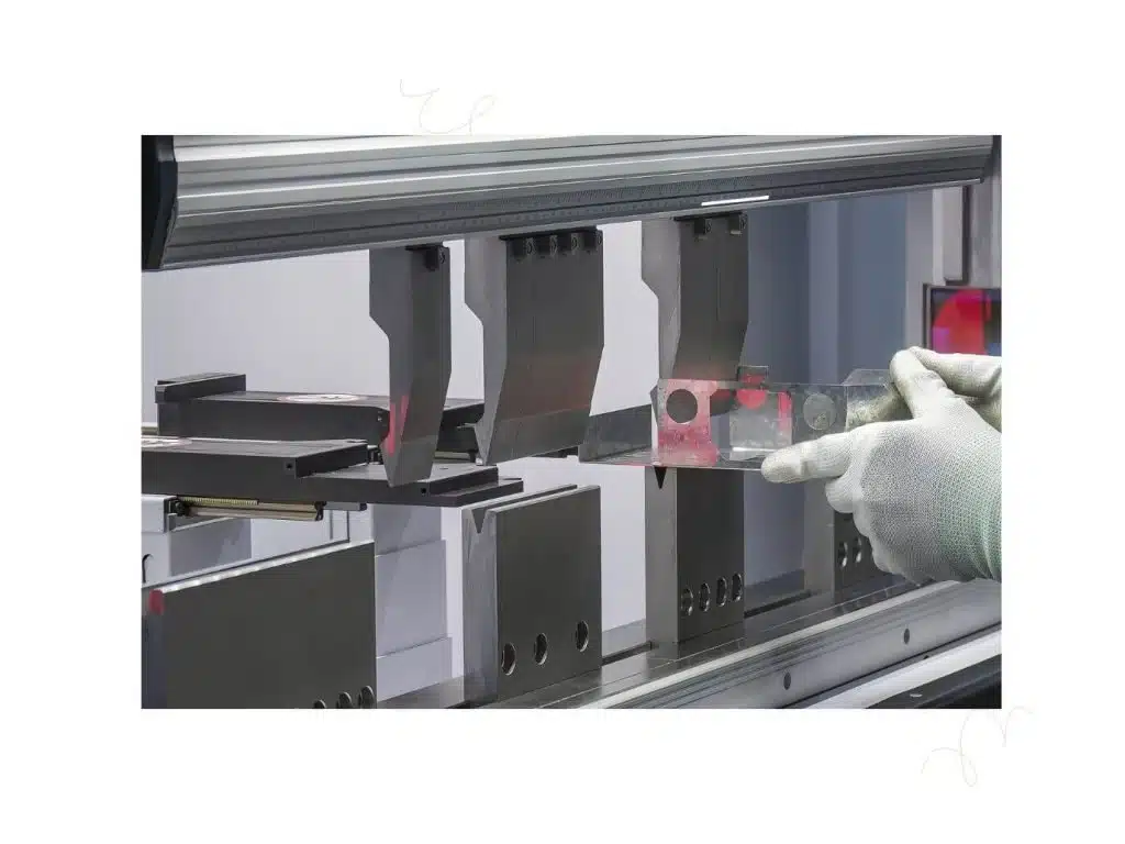 Discovering 4 Useful Materials Used For Press Brake Dies 6 presiona el freno